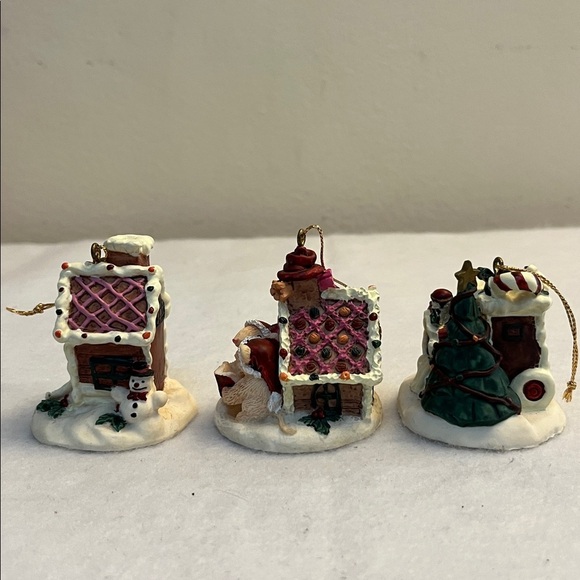 House Of Lloyd Christmas Around The World Sweet Places House Ornaments- Set of 3 - Picture 9 of 11